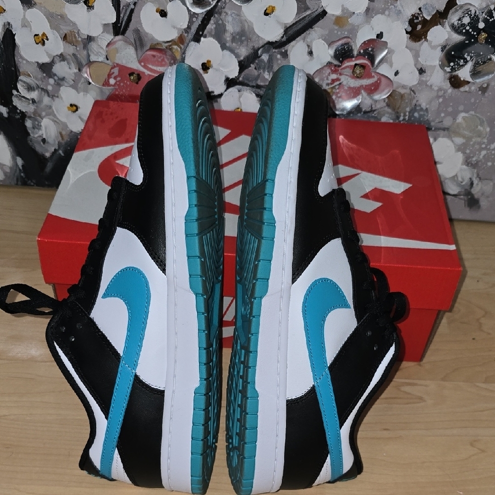 Nike Dunk Low Retro White Dusty Cactus -Black Men's Size 11.5 - Picture 6 of 11